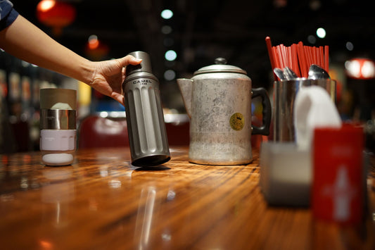 【香港CAMEL駱駝牌】122 SIGNATURE系列真空玻璃內膽保溫瓶/ 450ml/宇宙黑【買就送矽膠杯刷】