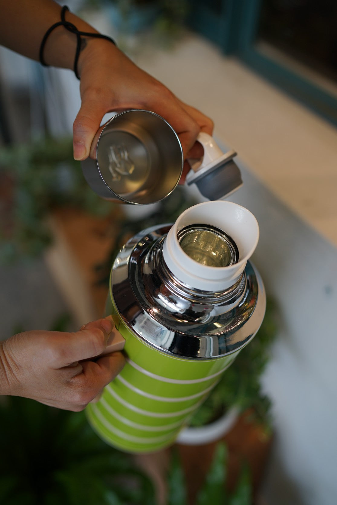 【香港CAMEL駱駝牌】412 系列真空玻璃內膽保溫壺/1500ml/開心果粉條紋【買就送矽膠杯刷】